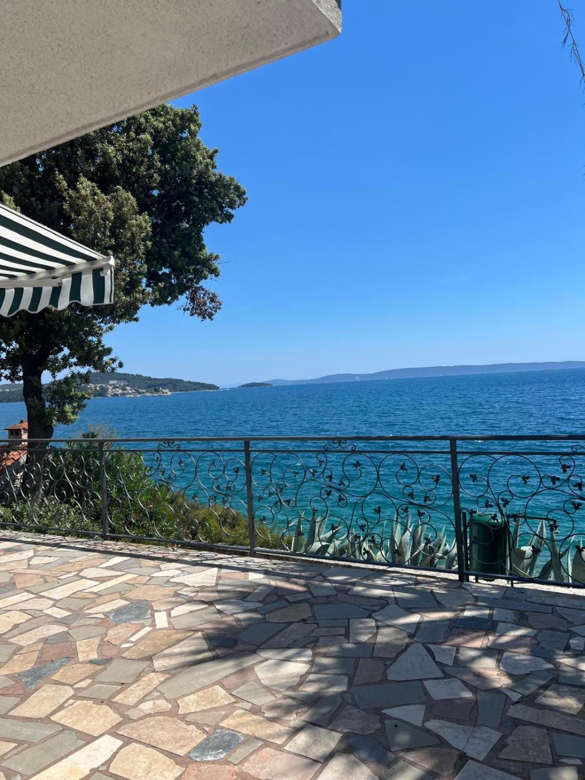 Villa Amarela Seget Vranjica Extérieur photo